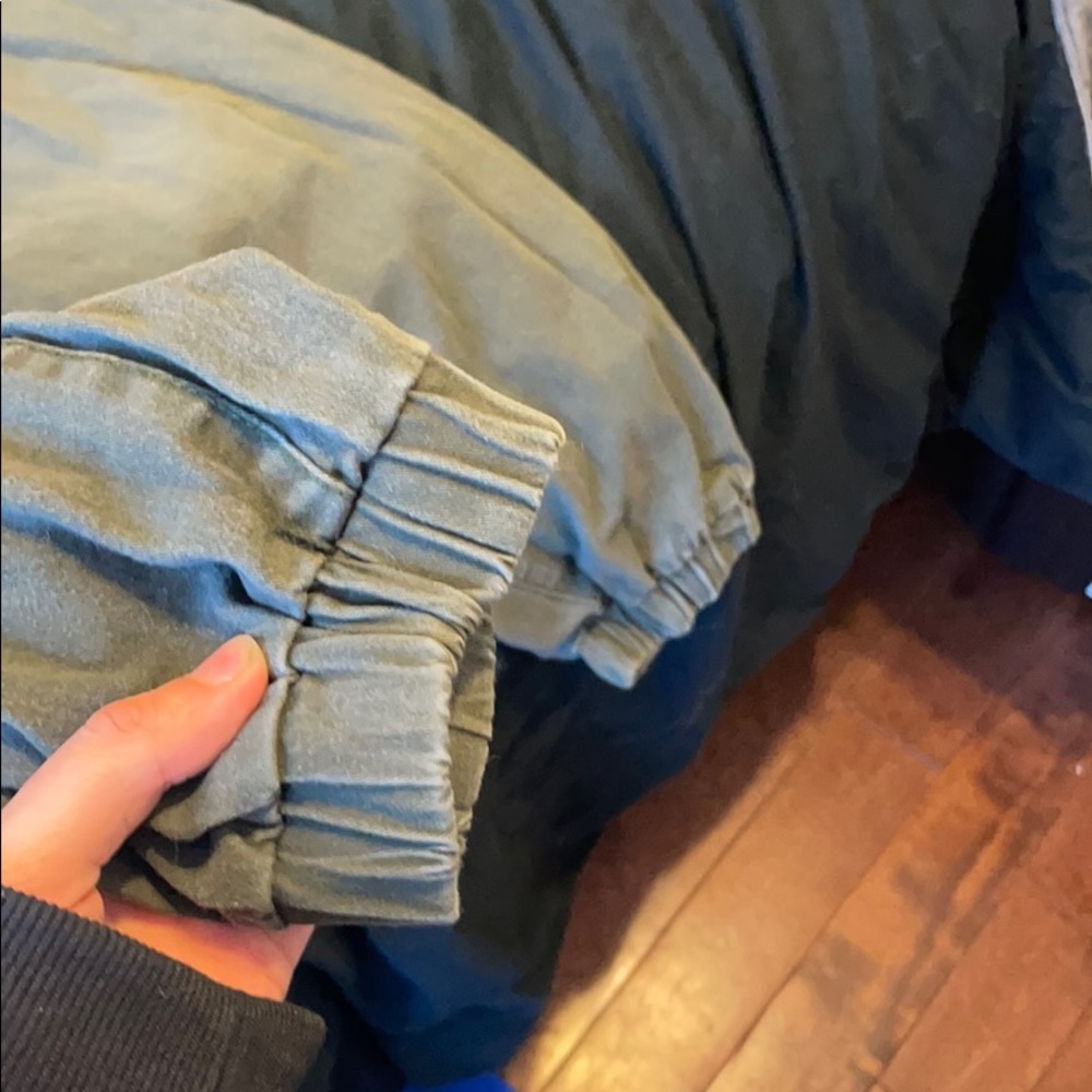 pants - Picture 3 of 3